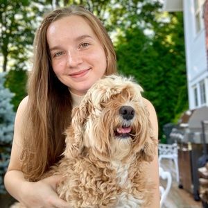 Meet your Posher, Becca